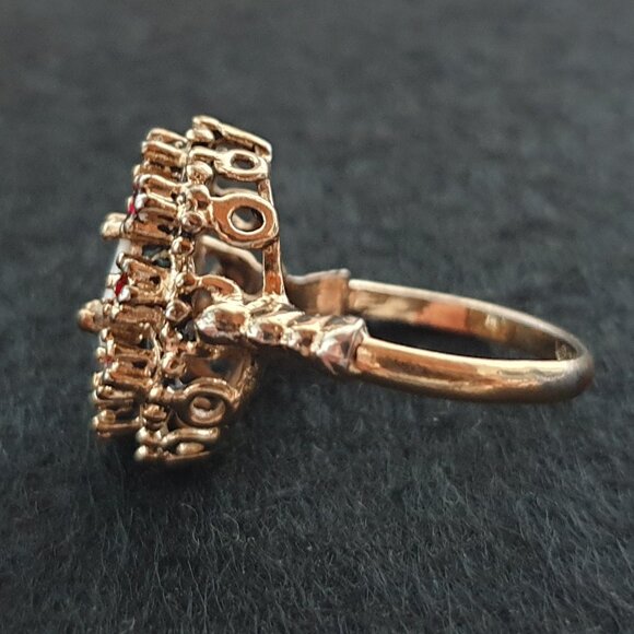 Stunning14K Gold Electroplated Genuine White Opal & Garnet Cocktail Ring - Picture 4 of 13